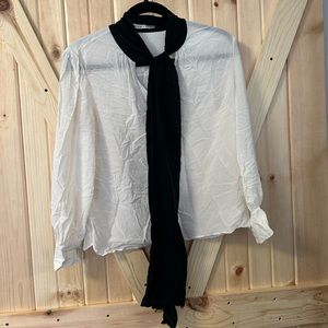 Alice Olivia WILLA PLACKET TOP WITH TIE